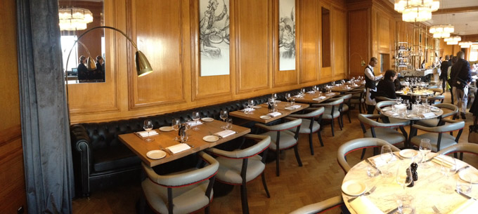 Marriott London County Hall Hotel - Gillray's Steakhouse & Bar panoramic view