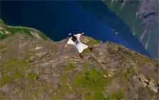 Wingsuit-base-jumping